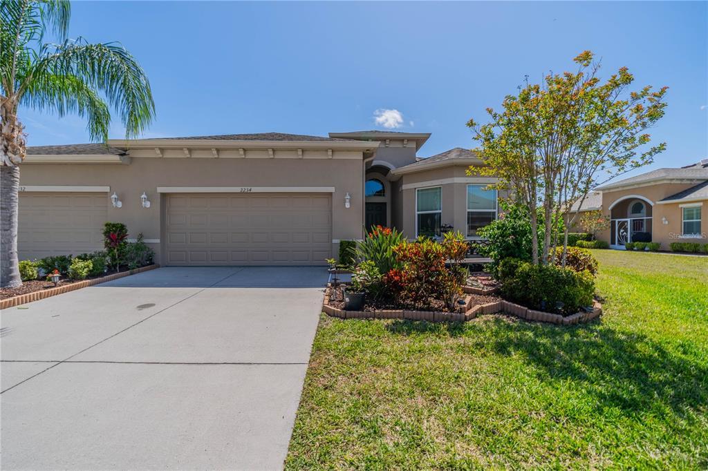Picture of 2234 Nottingham Greens Drive Unit 2234, Sun City Center, FL 33573