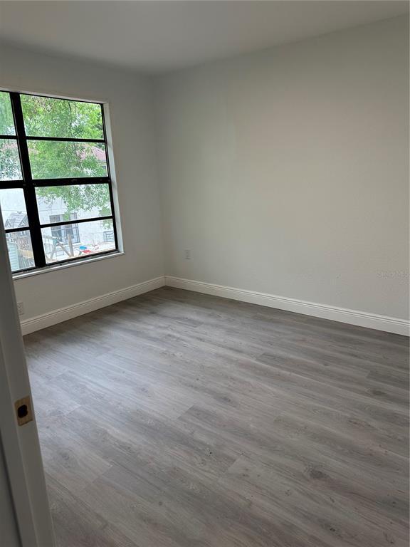 Picture of 10216 N Pawnee Avenue, Tampa FL 33617