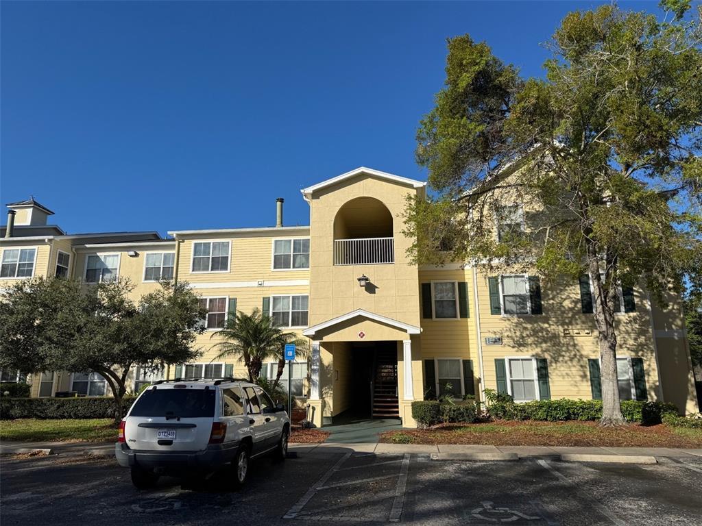 Picture of 18575 Bridle Club Drive Unit 18575, Tampa, FL 33647
