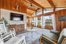 Picture of 1314 Cr 463, Lake Panasoffkee, FL 33538