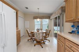 Picture of 8424 Regal Way, Palmetto, FL 34221