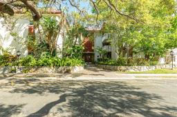 Picture of 1012 Pearce Drive Unit 105, Clearwater, FL 33764