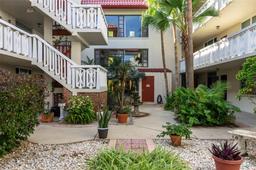 Picture of 1012 Pearce Drive Unit 105, Clearwater, FL 33764