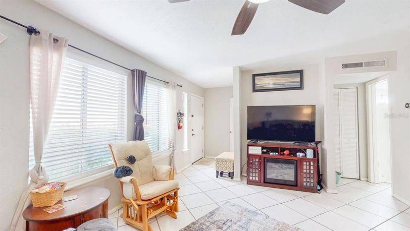 Picture of 6475 23Rd Street N, St Petersburg FL 33702