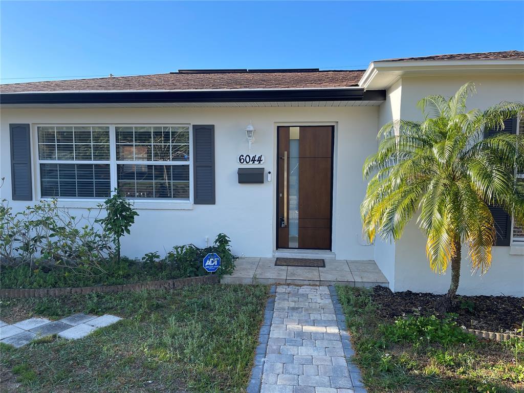 Picture of 6044 6Th Avenue N, St Petersburg, FL 33710