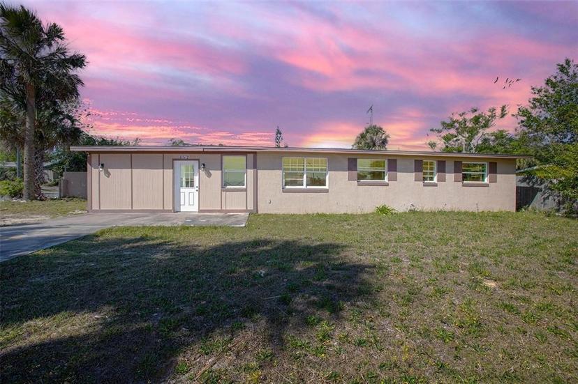 Picture of 852 Derbyshire Road, Daytona Beach FL 32117