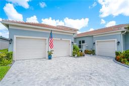 Picture of 4926 Pamplona Court, Wimauma, FL 33598