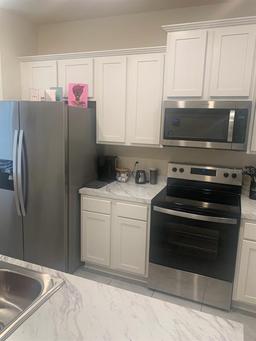 Picture of 581 Running Woods Street, Orange Park, FL 32065