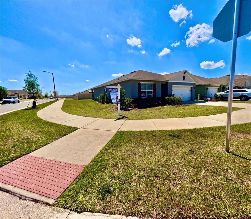 Picture of 992 Serchio Street, Haines City FL 33844