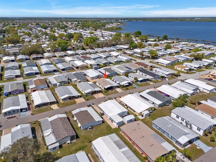 Picture of 6711 Canterbury Drive Ne, Winter Haven FL 33881