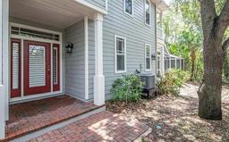 Picture of 2880 Bayshore Trails Drive, Tampa, FL 33611
