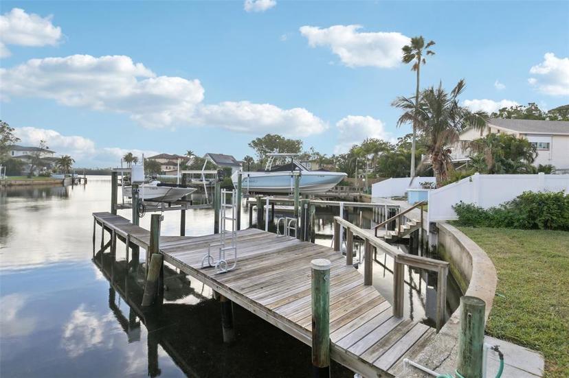 Picture of 104 Carlyle Circle, Palm Harbor FL 34683