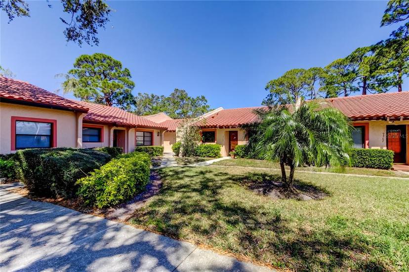 Picture of 9769 86Th Avenue Unit 9769, Seminole FL 33777