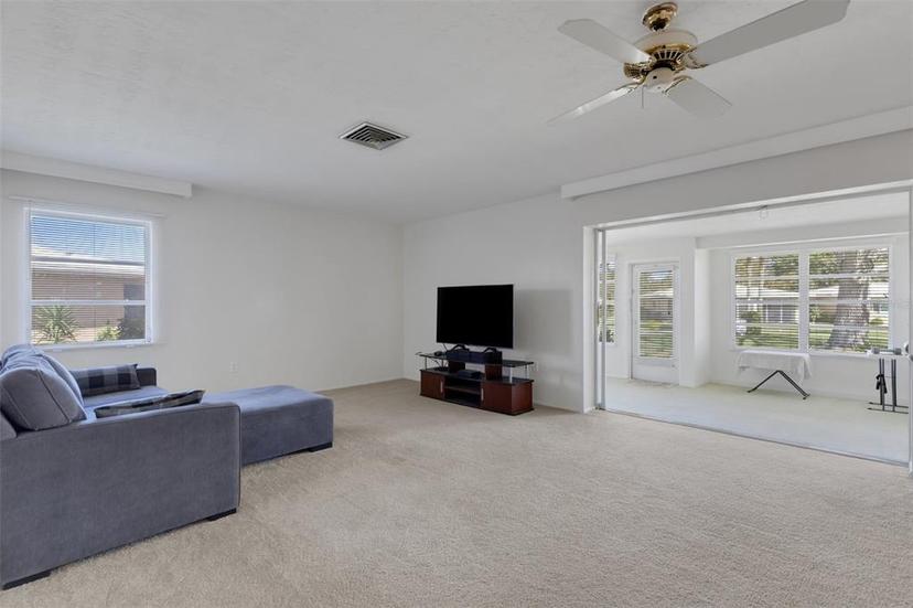Picture of 3140 Village Green Drive Unit 1119, Sarasota FL 34239