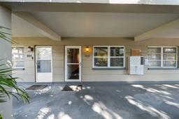 Picture of 426 32Nd Avenue N Unit 102E, St Petersburg, FL 33704