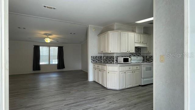 Picture of 6216 Compass Lane, Tampa FL 33611