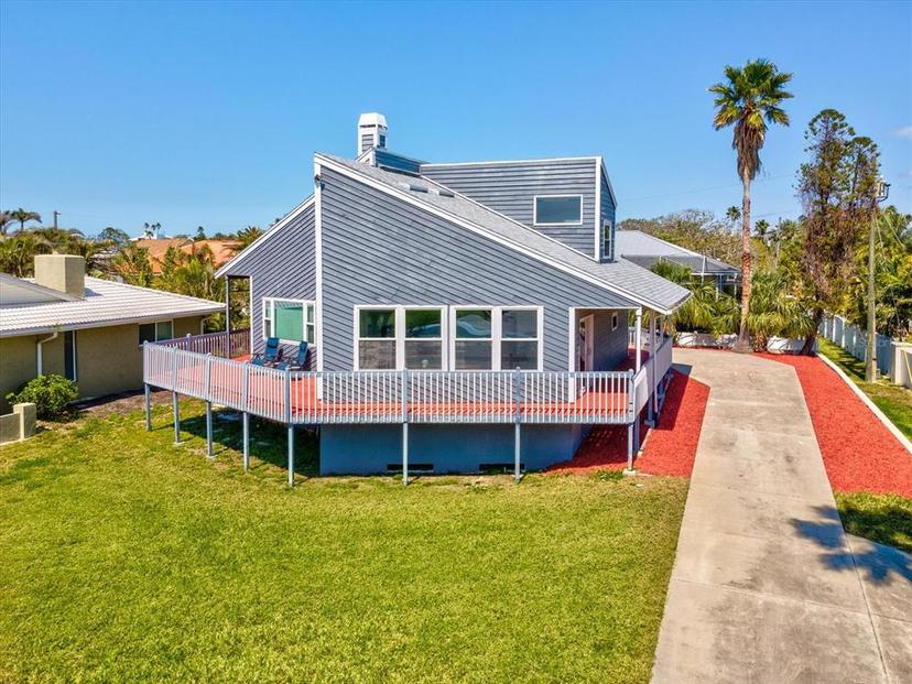 Picture of 115 16Th Street, Belleair Beach FL 33786
