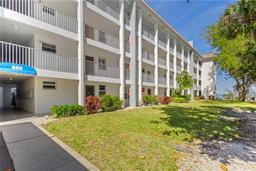 Picture of 600 Sutton Place Unit 104, Longboat Key, FL 34228