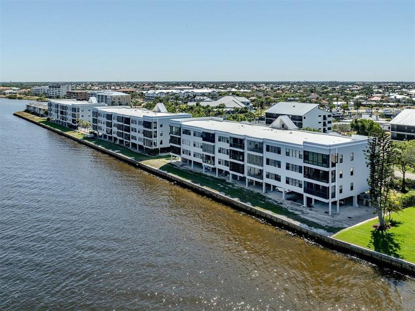Picture of 1750 Jamaica Way Unit 322, Punta Gorda FL 33950