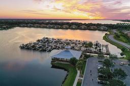 Picture of 910 Tidewater Shores Loop Unit 107, Bradenton, FL 34208