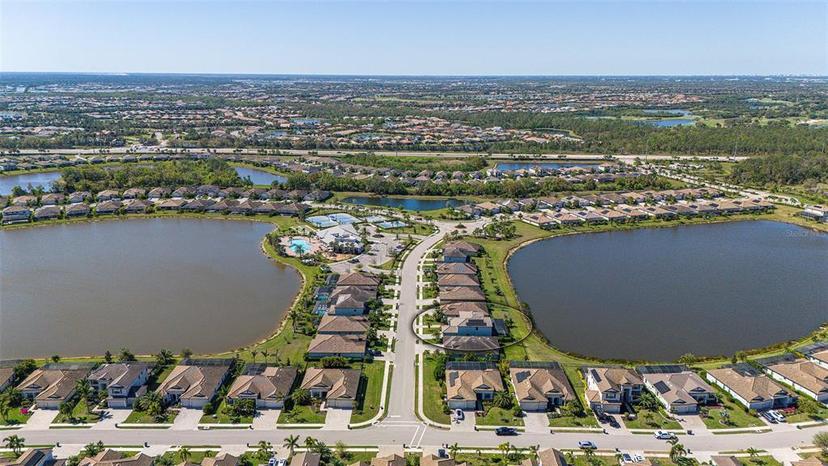 Picture of 6410 Rosehill Farm Run, Bradenton FL 34211
