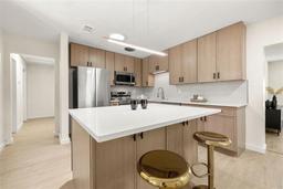 Picture of 6639 16Th Street N, St Petersburg, FL 33702