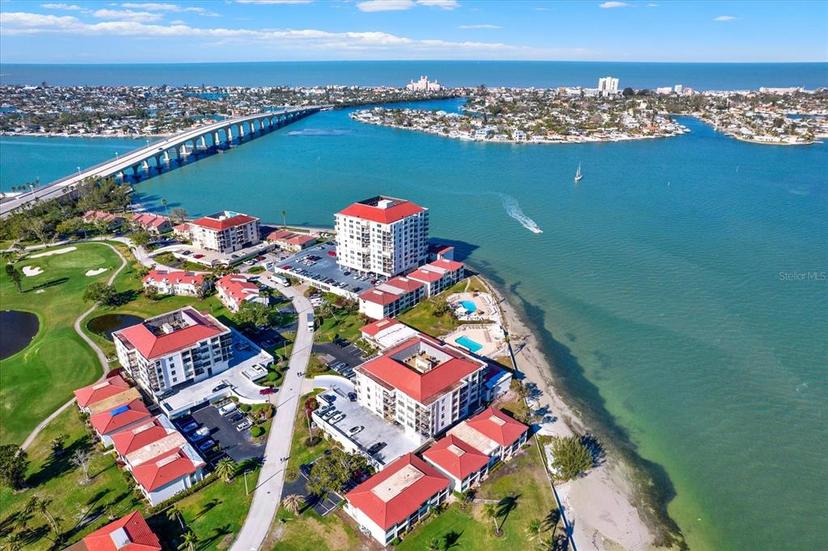 Picture of 6211 Sun Boulevard Unit 404, St Petersburg FL 33715