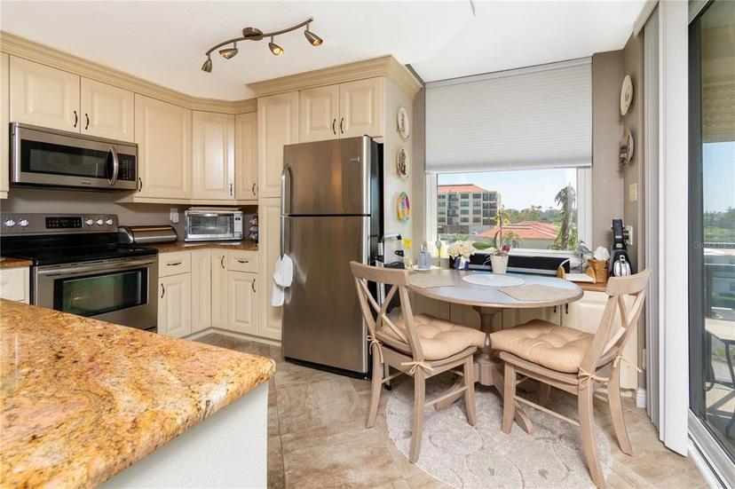 Picture of 6211 Sun Boulevard Unit 404, St Petersburg FL 33715