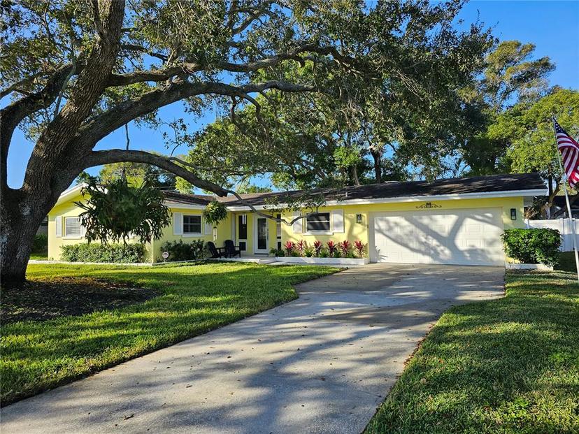 Picture of 1420 Fairfield Drive, Clearwater FL 33764