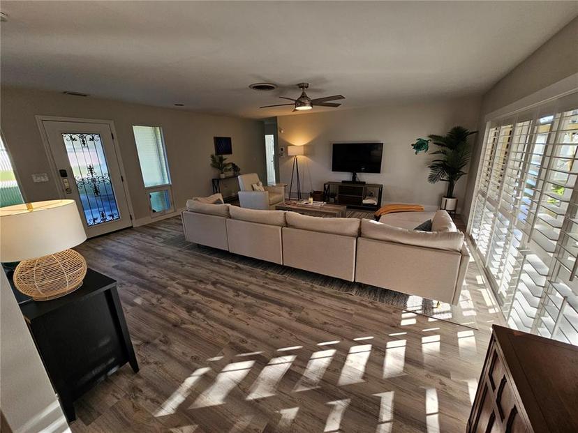 Picture of 1420 Fairfield Drive, Clearwater FL 33764