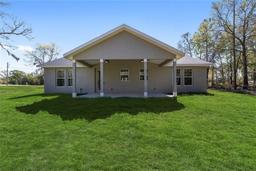 Picture of 760 NE 152Nd Terrace, Williston, FL 32696