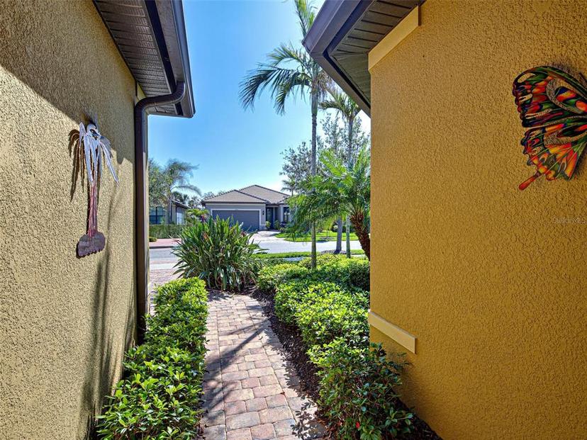 Picture of 19911 Quisto Street, Venice FL 34293