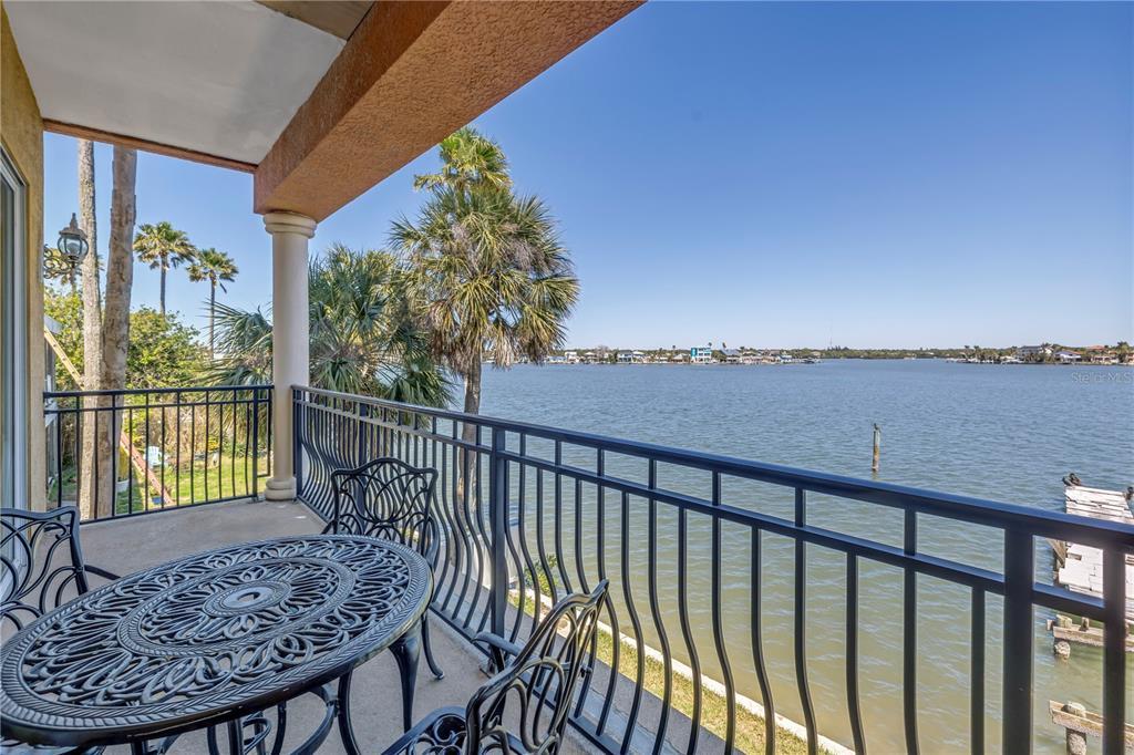 Picture of 17821 Gulf Boulevard Unit B, Redington Shores, FL 33708