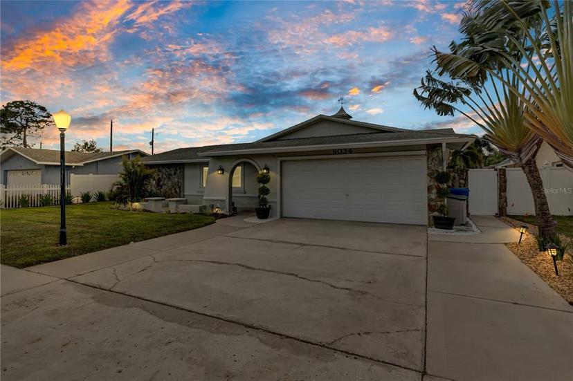 Picture of 9034 127Th Lane, Seminole FL 33776