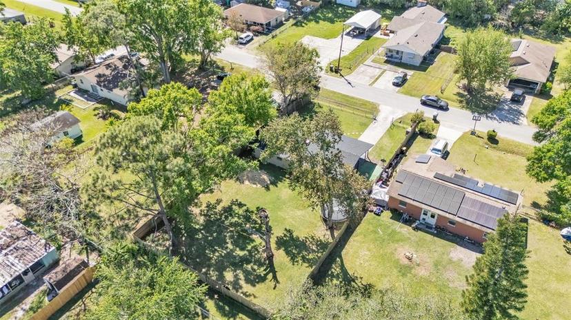 Picture of 210 Pinehurst Drive, Auburndale FL 33823