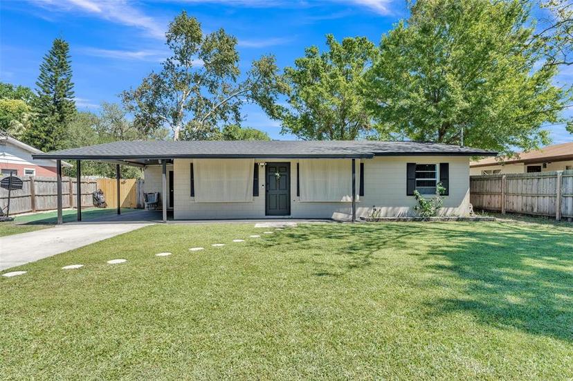 Picture of 210 Pinehurst Drive, Auburndale FL 33823