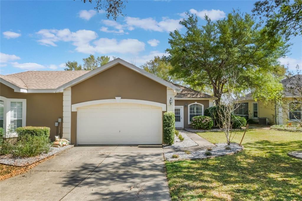 Picture of 6200 Topsail Road, Lady Lake, FL 32159