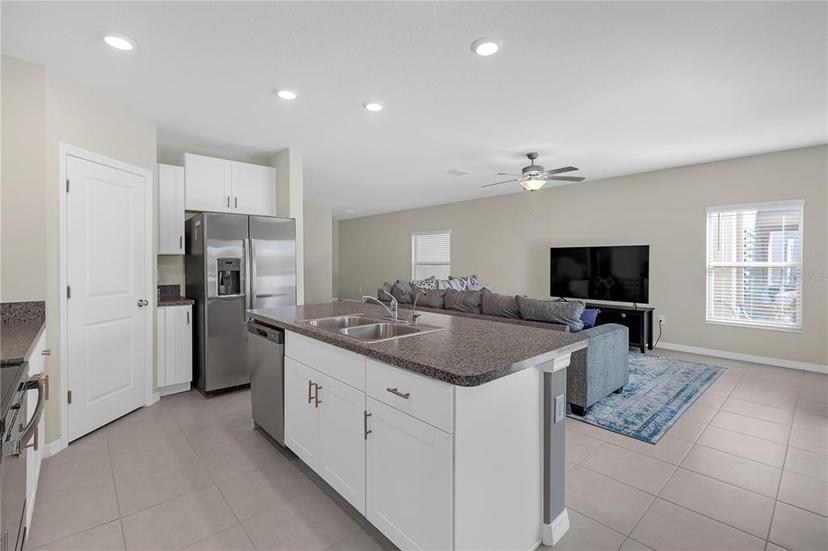 Picture of 7229 Spring Snowflake Avenue, Tampa FL 33619