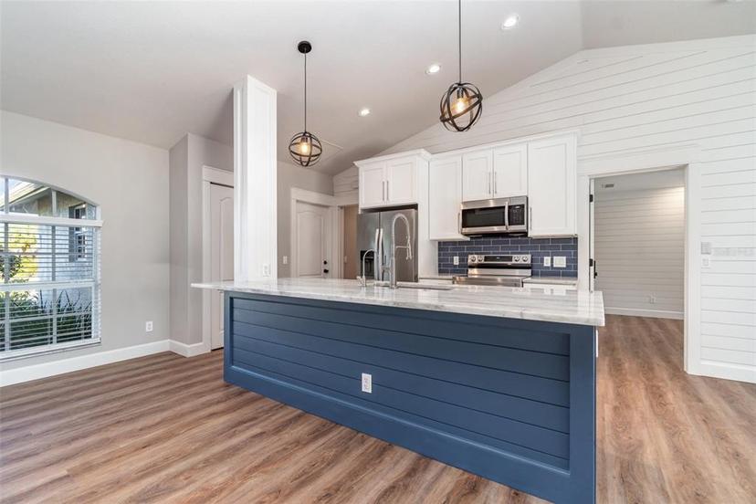 Picture of 422 Ravenswood Boulevard, Port Charlotte FL 33954