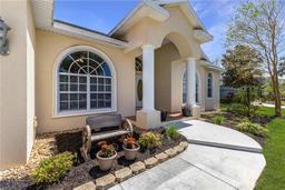 Picture of 1043 Carriage Park Drive, Valrico, FL 33594