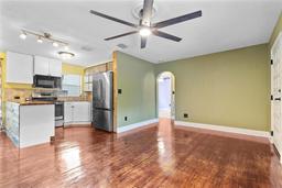 Picture of 413 65Th Street N, St Petersburg, FL 33710