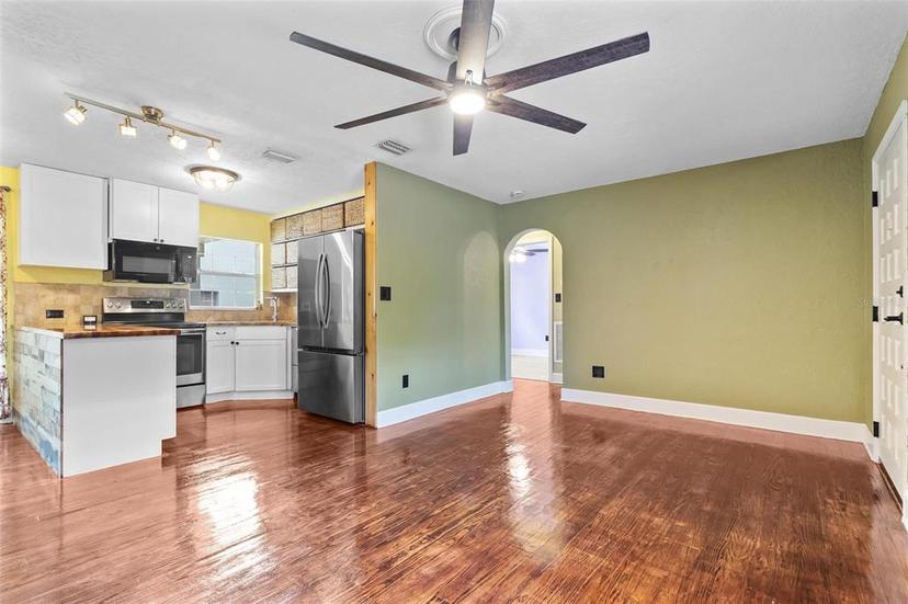 Picture of 413 65Th Street N, St Petersburg FL 33710