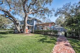 Picture of 527 Scotland Street, Dunedin, FL 34698