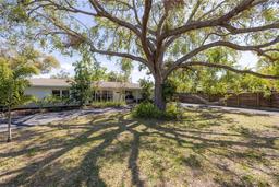 Picture of 1433 Park Street N, St Petersburg, FL 33710