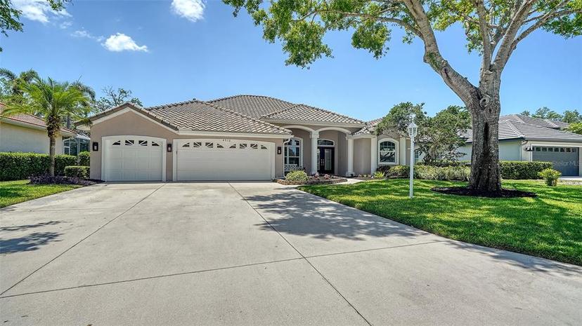 Picture of 4912 Old Oakleaf Drive, Sarasota FL 34233
