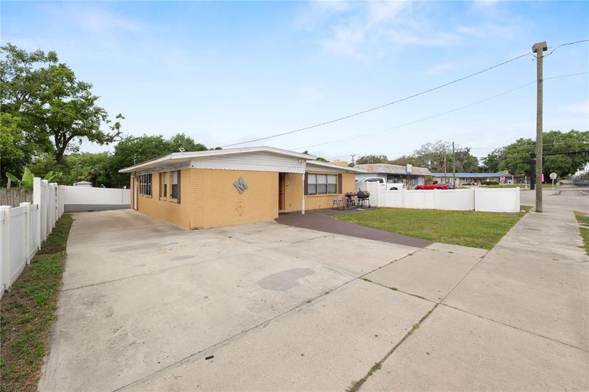 Picture of 2111 S Lincoln Avenue, Lakeland FL 33803