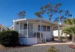 Picture of 703 S Green Circle, Venice, FL 34285