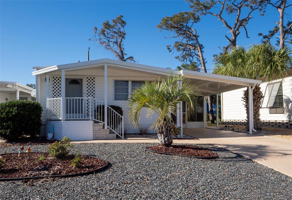 Picture of 703 S Green Circle, Venice, FL 34285