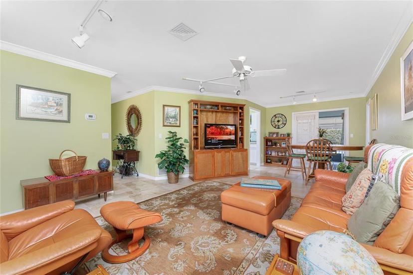 Picture of 9430 Heartwellville Avenue, Englewood FL 34224