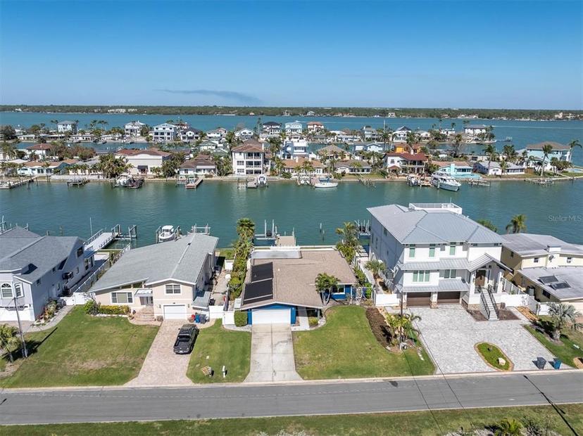 Picture of 11125 7Th Street E, Treasure Island FL 33706